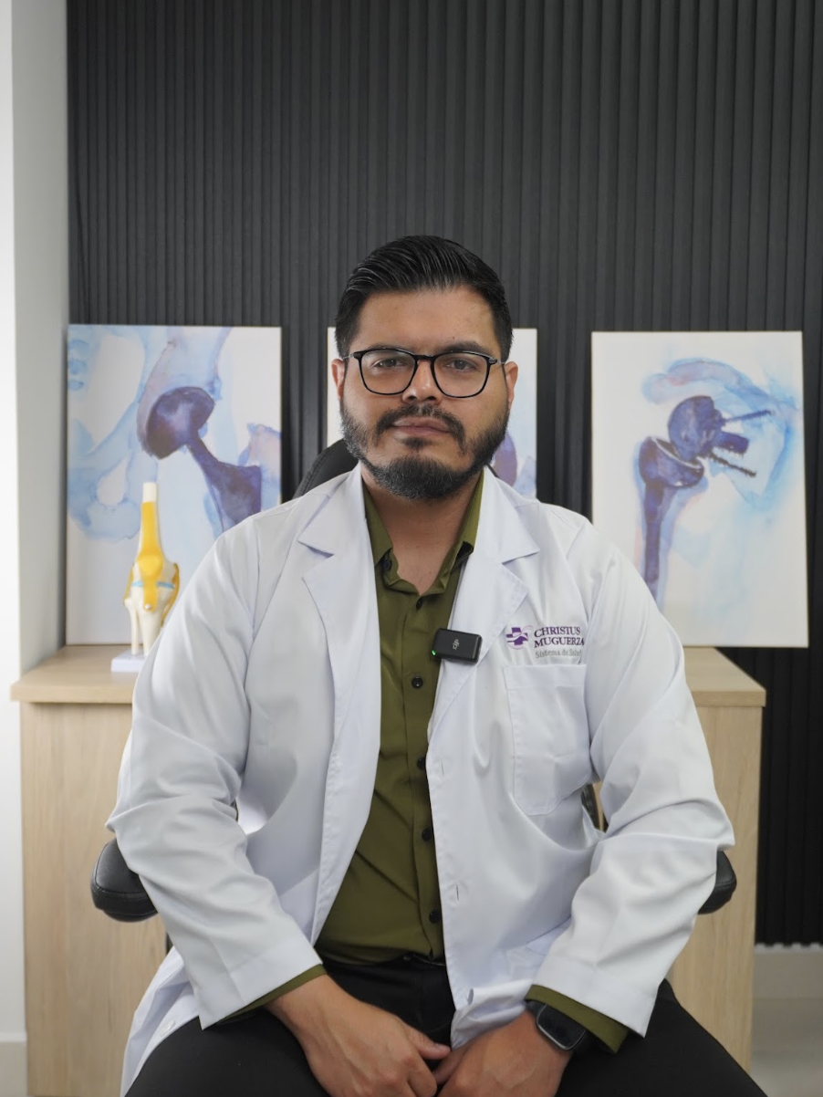 Retrato del Dr. Luis Eduardo Flores, cirujano ortopedista